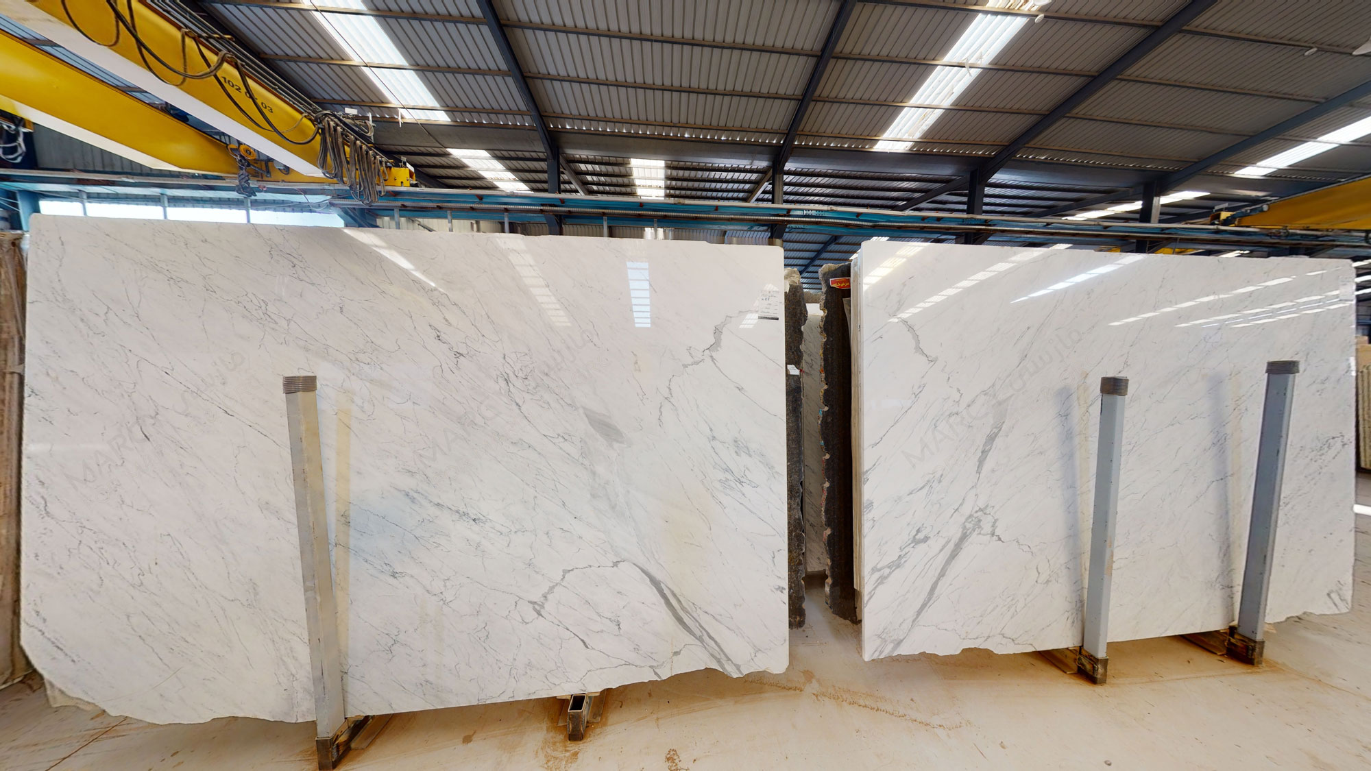 ألواح رخام كلكتا | Calacatta Marble Slabs